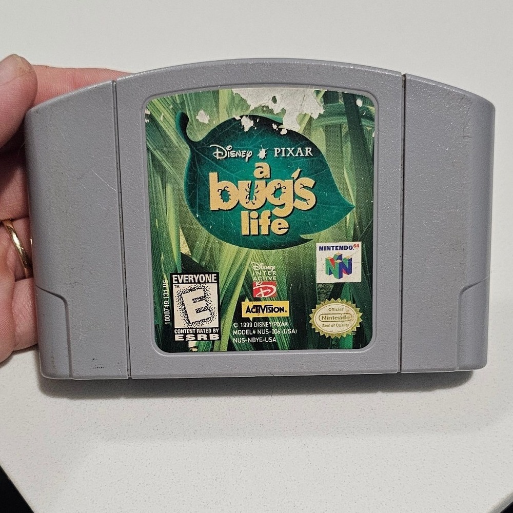 Disney Pixar A Bug's Life Nintendo 64 N64 Game Cartridge NUS-006 USA Activision